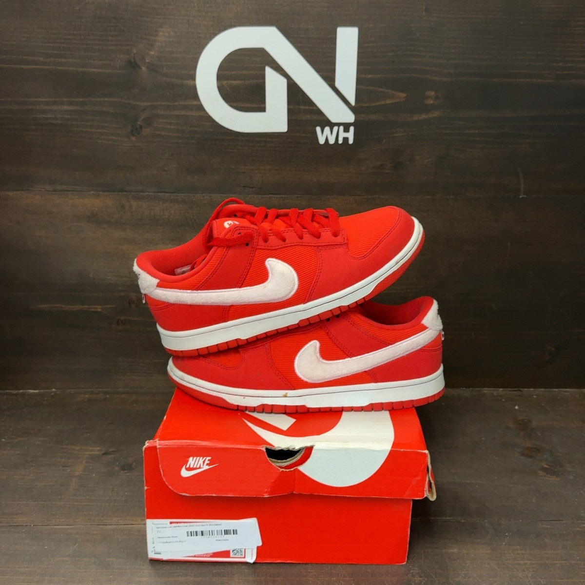 Nike Dunk Low Valentine's Day (2024) (GS) Size 7Y (Pre-Owned) - Image 1