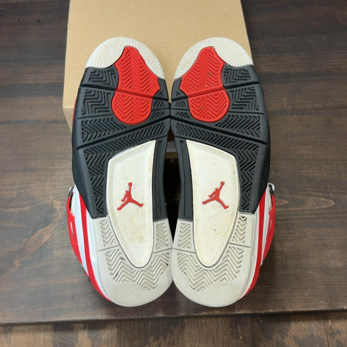 Jordan 4 Retro Red Cement (GS) Size 7Y (Pre-Owned) - Image 7