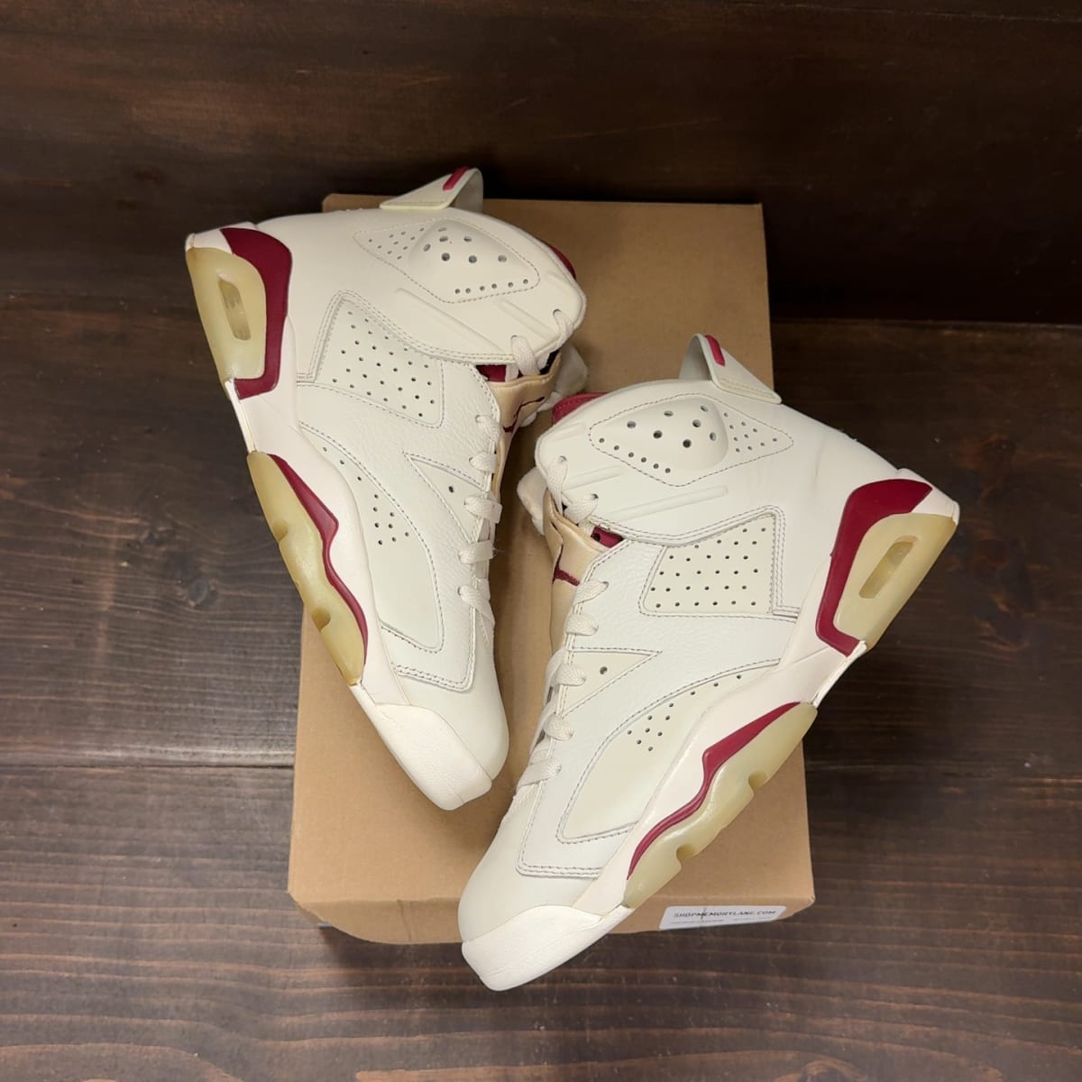 Jordan 6 Retro Maroon (2015) Size 8.5 (Pre-Owned) - front