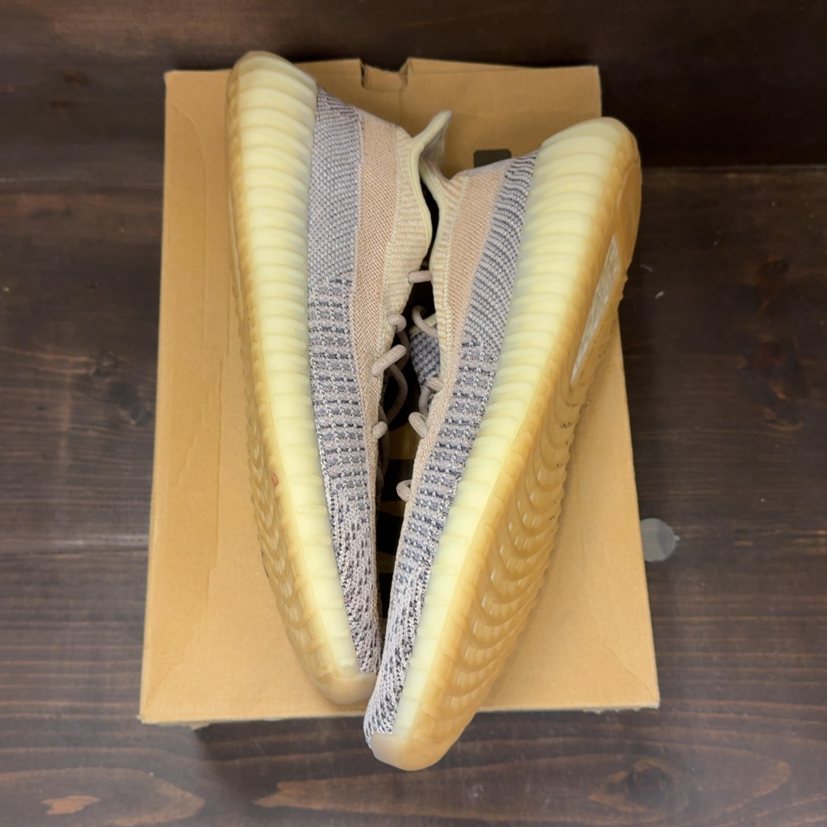 adidas Yeezy Boost 350 V2 Ash Pearl - Image 2