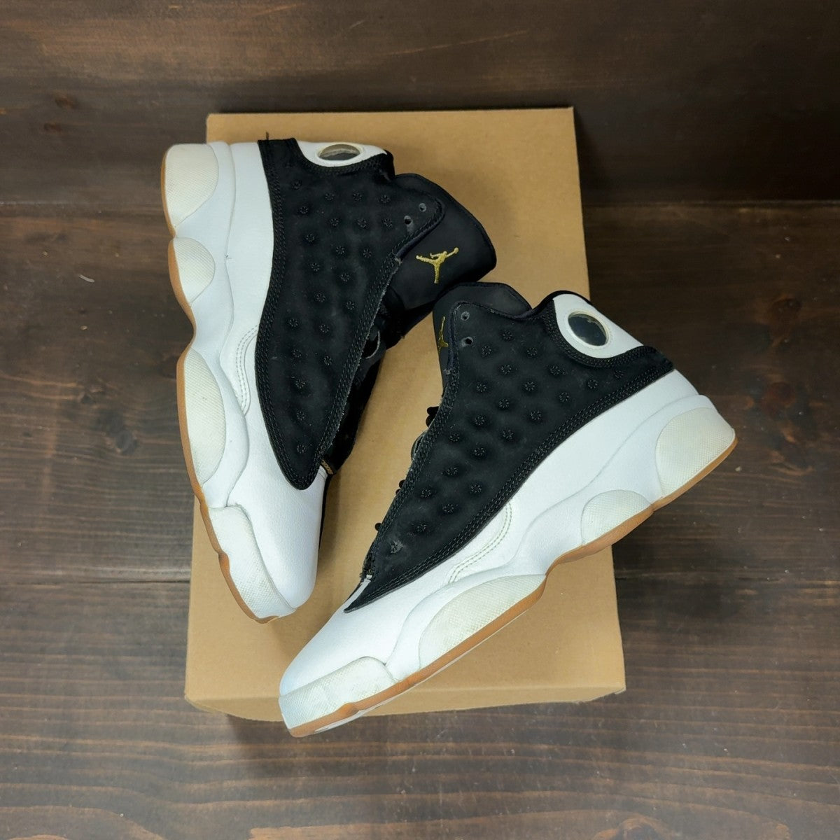 Jordan 13 Retro Black White Gum (GS) Size 6.5Y (Pre-Owned) - Image 2