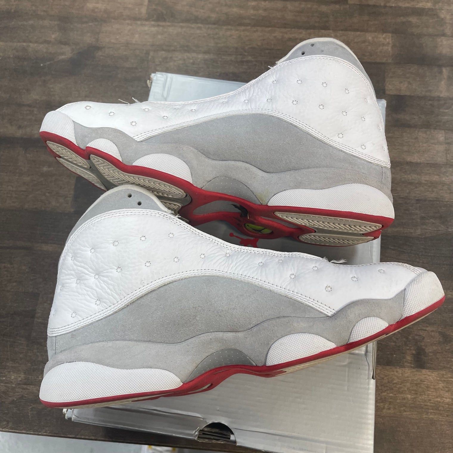 Wolf Grey Jordan 13 (USED)