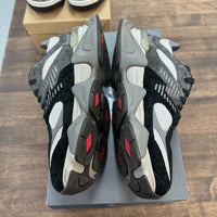 Black Castlerock New Balance 9060 (USED)
