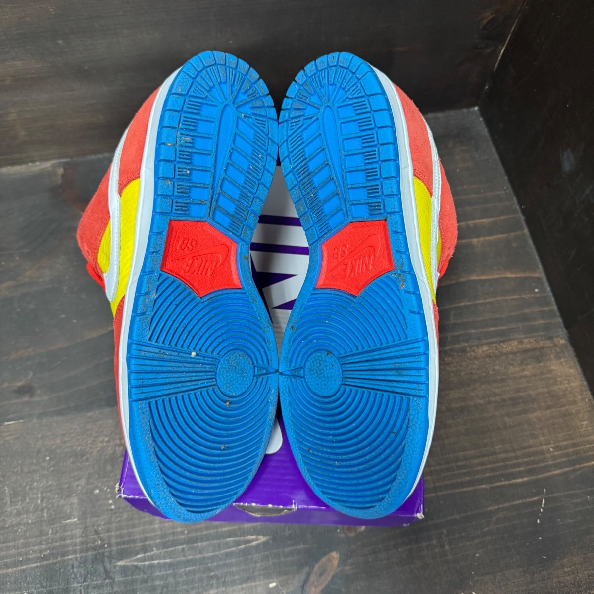 Nike SB Dunk Low Pro Bart Simpson - Image 6