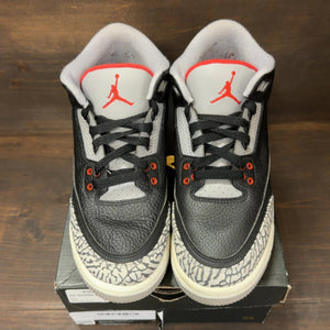 Jordan 3 Retro Black Cement (2018) (GS) Size 7Y (Pre-Owned) - Image 3