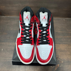 Jordan 1 Retro Chicago (2013) Size 10.5 (Pre-Owned) - side