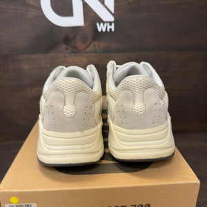 adidas Yeezy Boost 700 Analog - Image 4