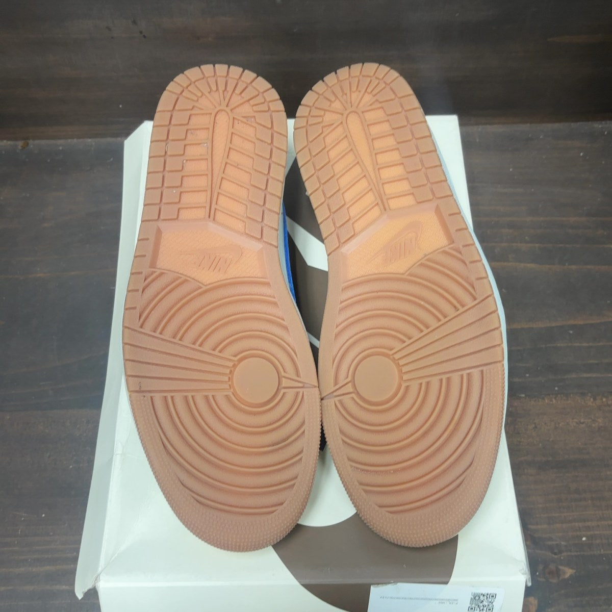 Jordan 1 Retro Low OG SP Travis Scott Canary (Women's) - Image 6
