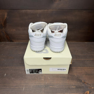 Nike SB Dunk Low Supreme 94 White Metallic Silver - Image 5