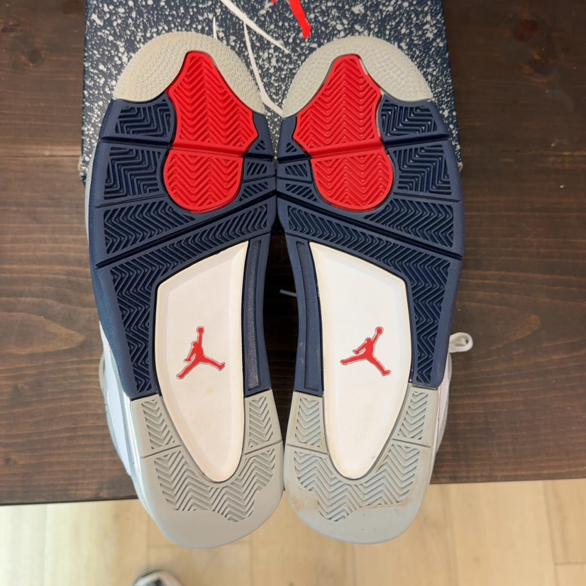 Jordan 4 Retro Midnight Navy Size 11 (Pre-Owned) - aux