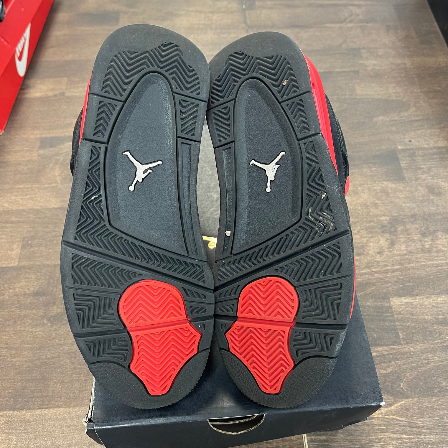 (GS) Red Thunder Jordan 4 (USED,No Box)