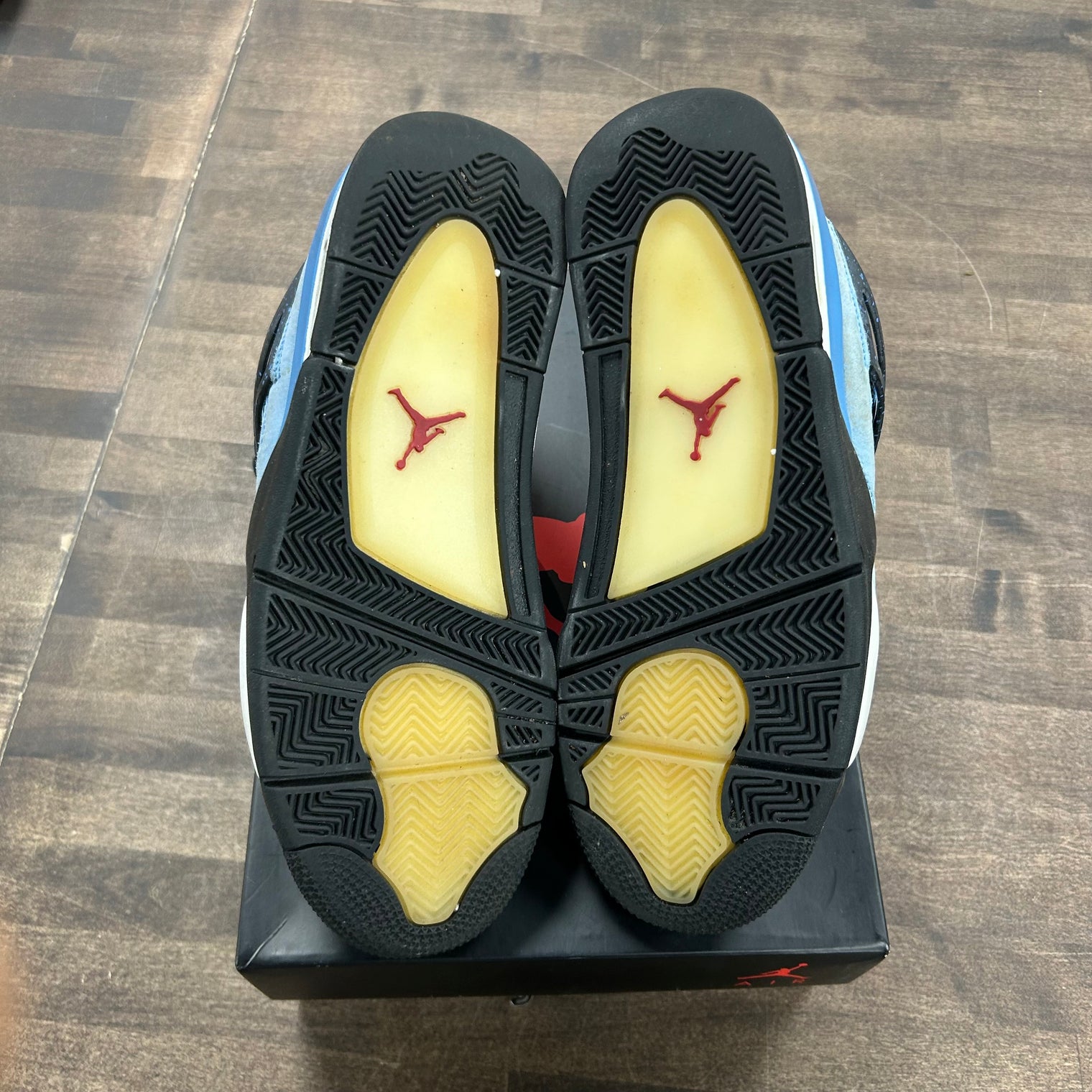 Travis Scott x Jordan 4 Retro Cactus Jack (USED)