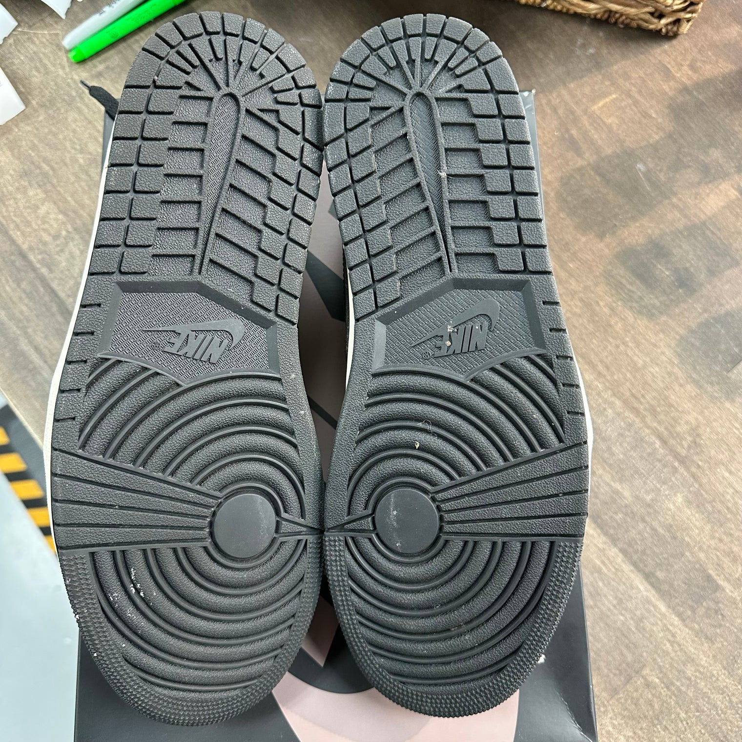 Mocha Jordan 1 Low OG (USED)