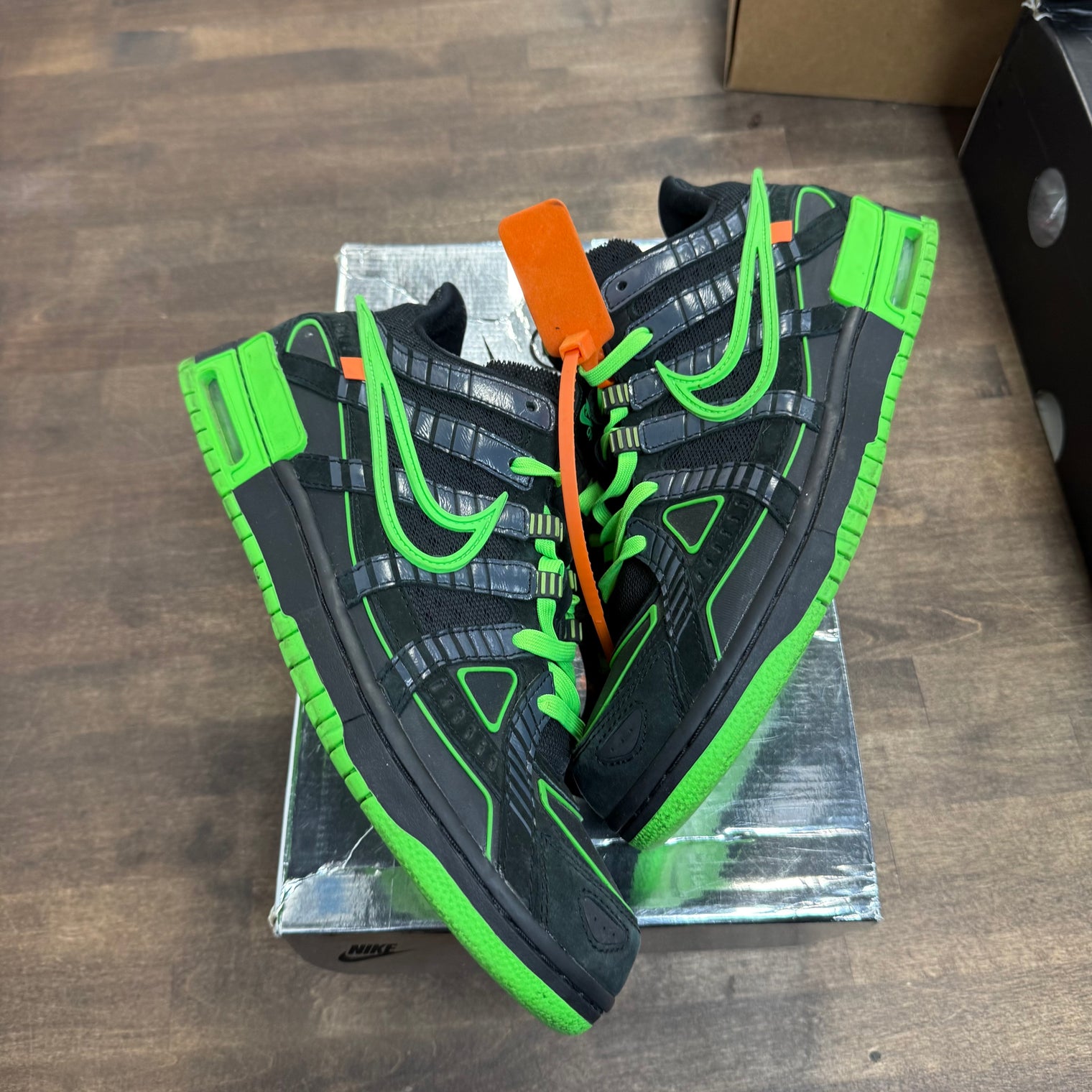 Nike Air Rubber Dunk Off-White Green Strike (US 11) (USED)