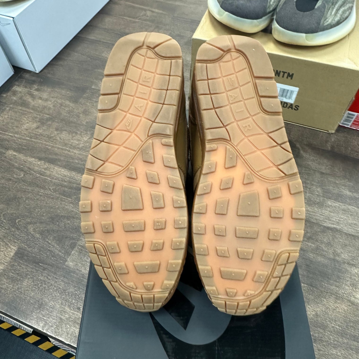 Ale Brown Air Max 1 87 Luxe (W) (USED)