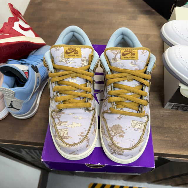 City of Style Nike SB Dunk Low Premium (USED)