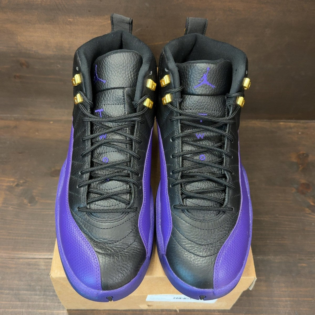 Jordan 12 Retro Field Purple Size 11 (Pre-Owned) - Image 3
