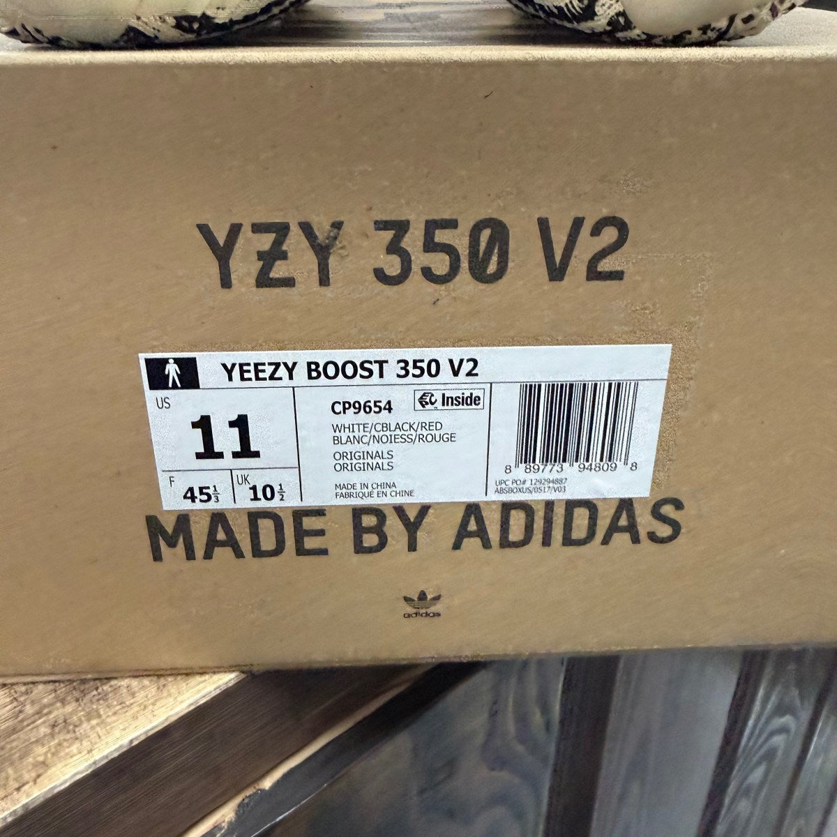 adidas Yeezy Boost 350 V2 Zebra Size 11 (Pre-Owned) - Image 6