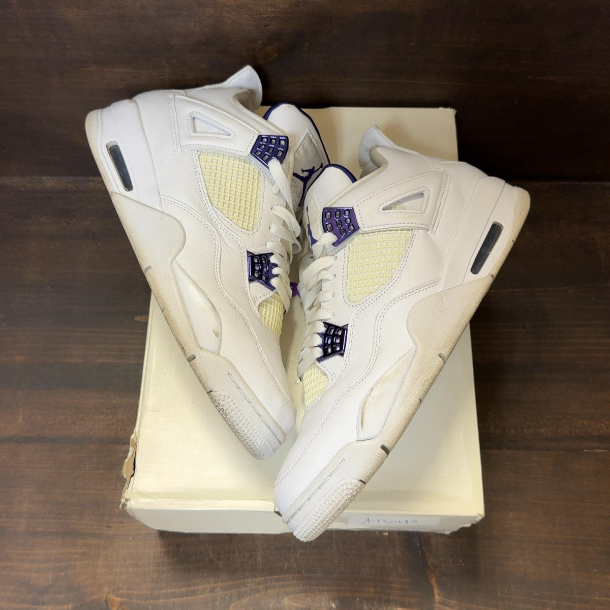 Jordan 4 Retro Metallic Purple - Image 2