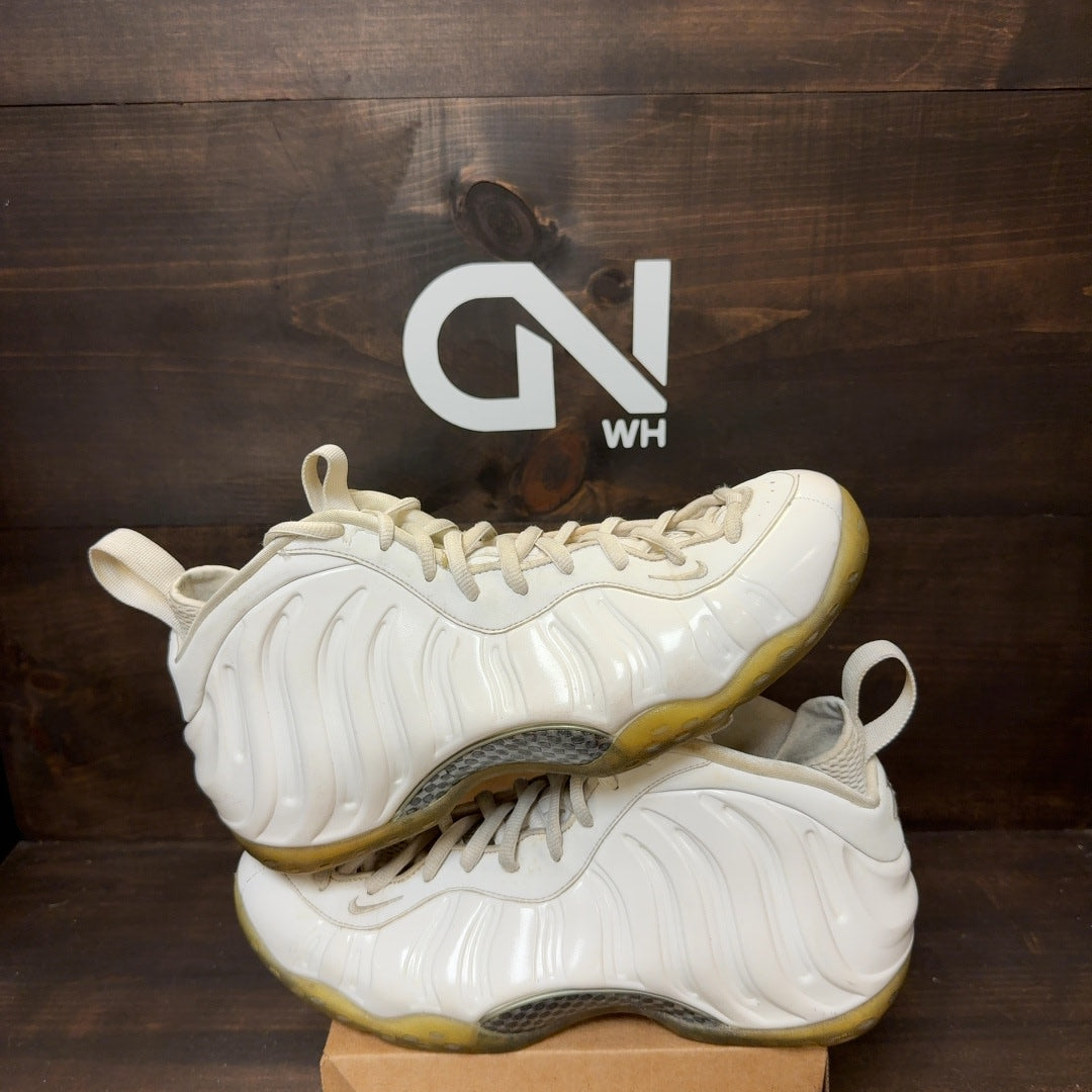 Nike Air Foamposite One White Out Size 12 (Pre-Owned) - Image 1