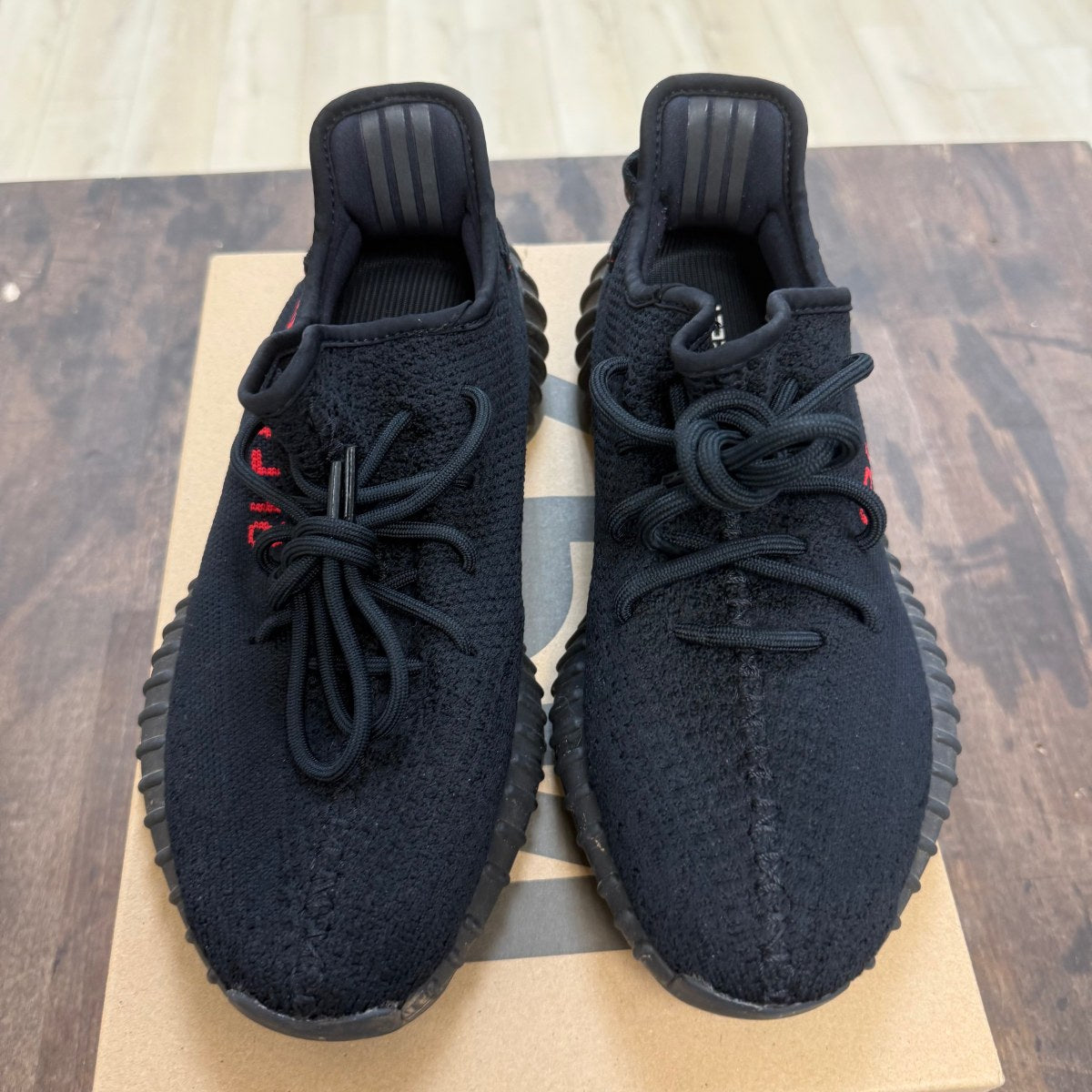 adidas Yeezy Boost 350 V2 Black Red Size 9 (Pre-Owned) - Image 2