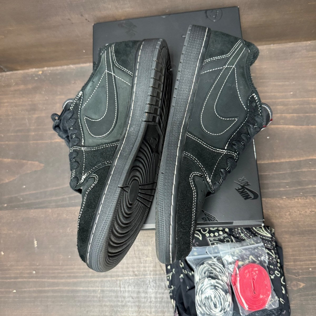 Jordan 1 Retro Low OG SP Travis Scott Black Phantom Size 10 (Pre-Owned) - Image 3
