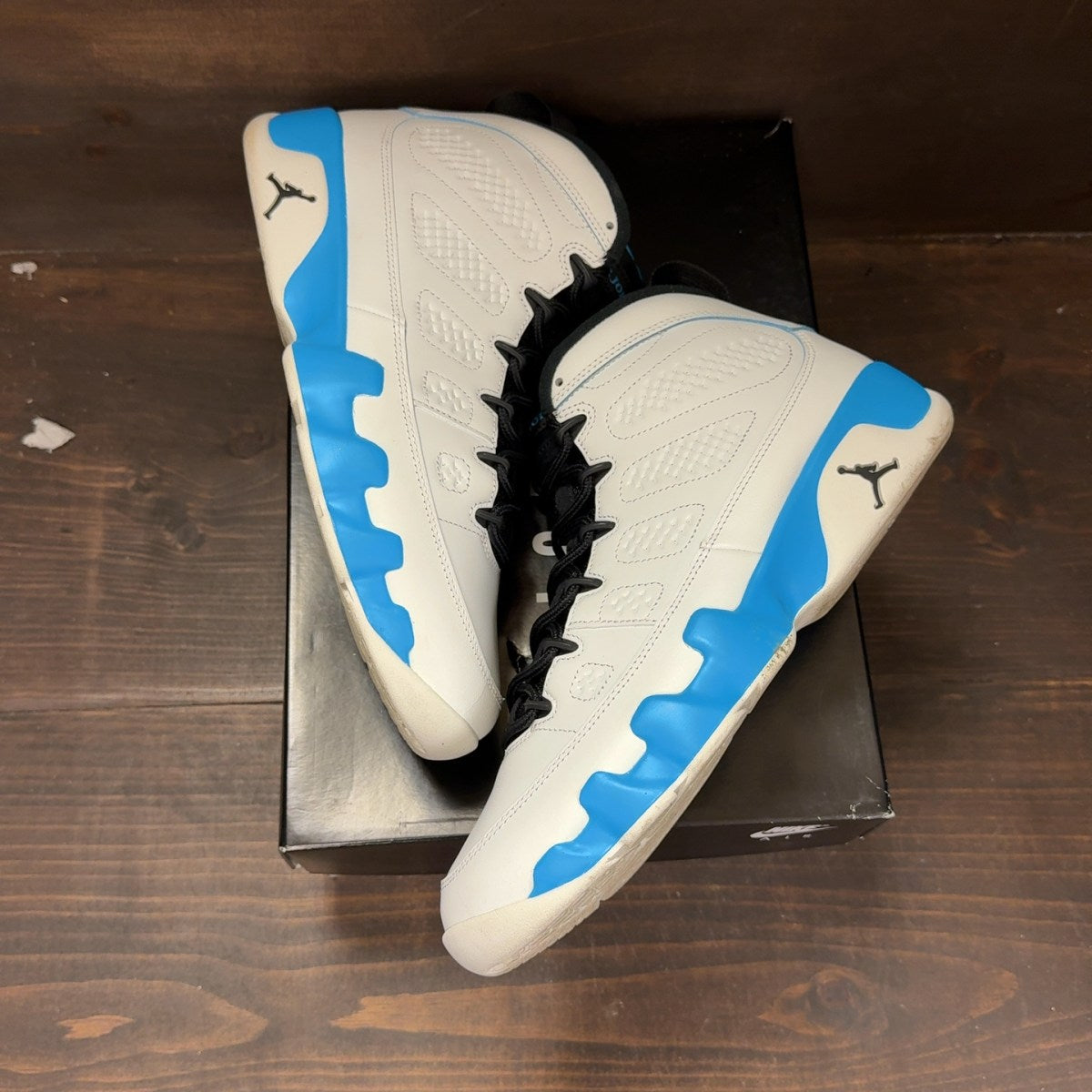 Jordan 9 Retro Powder Blue (2024) - Image 2