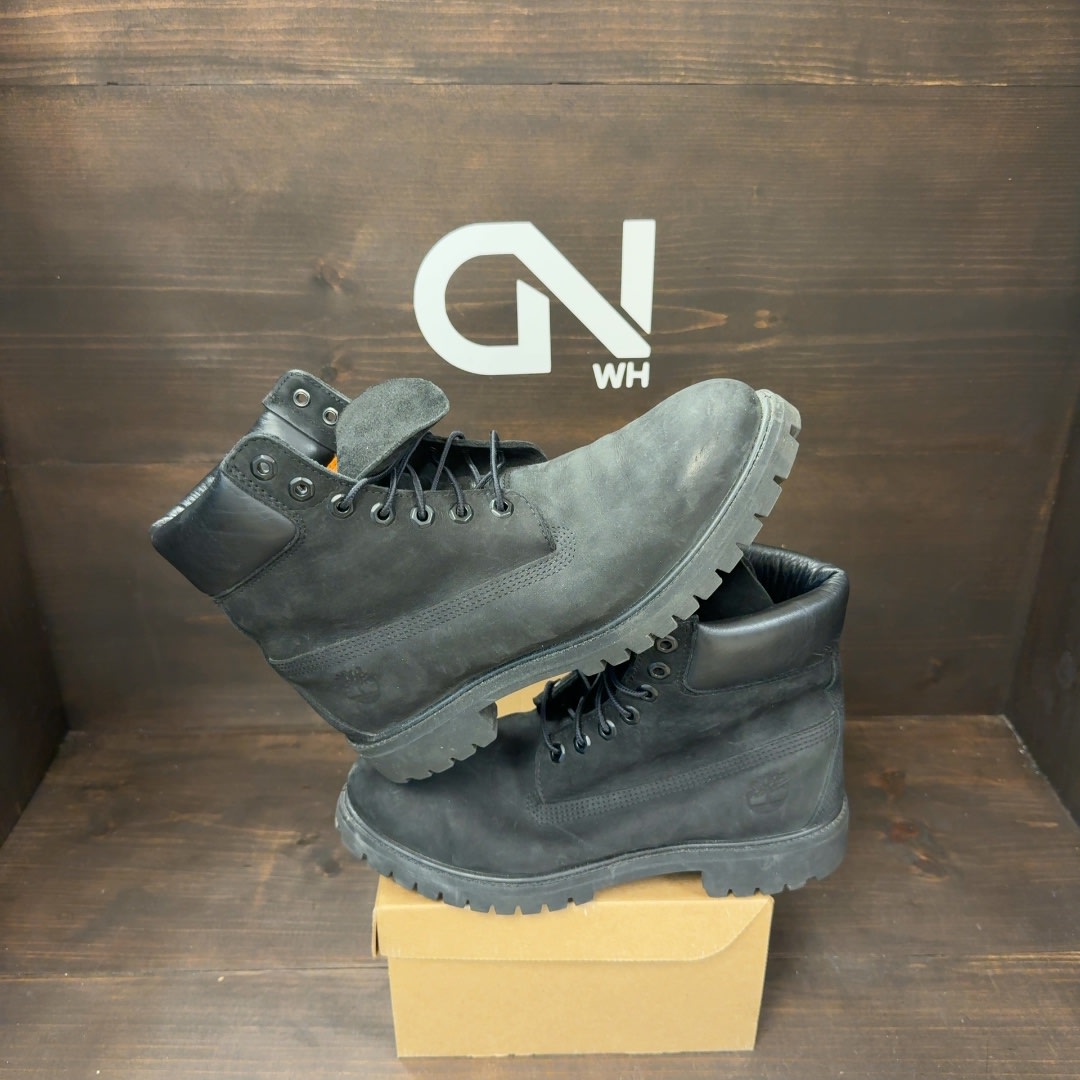 Timberland 6" Boot Black Nubuck Premium Size 9.5 (Pre-Owned) - Image 1