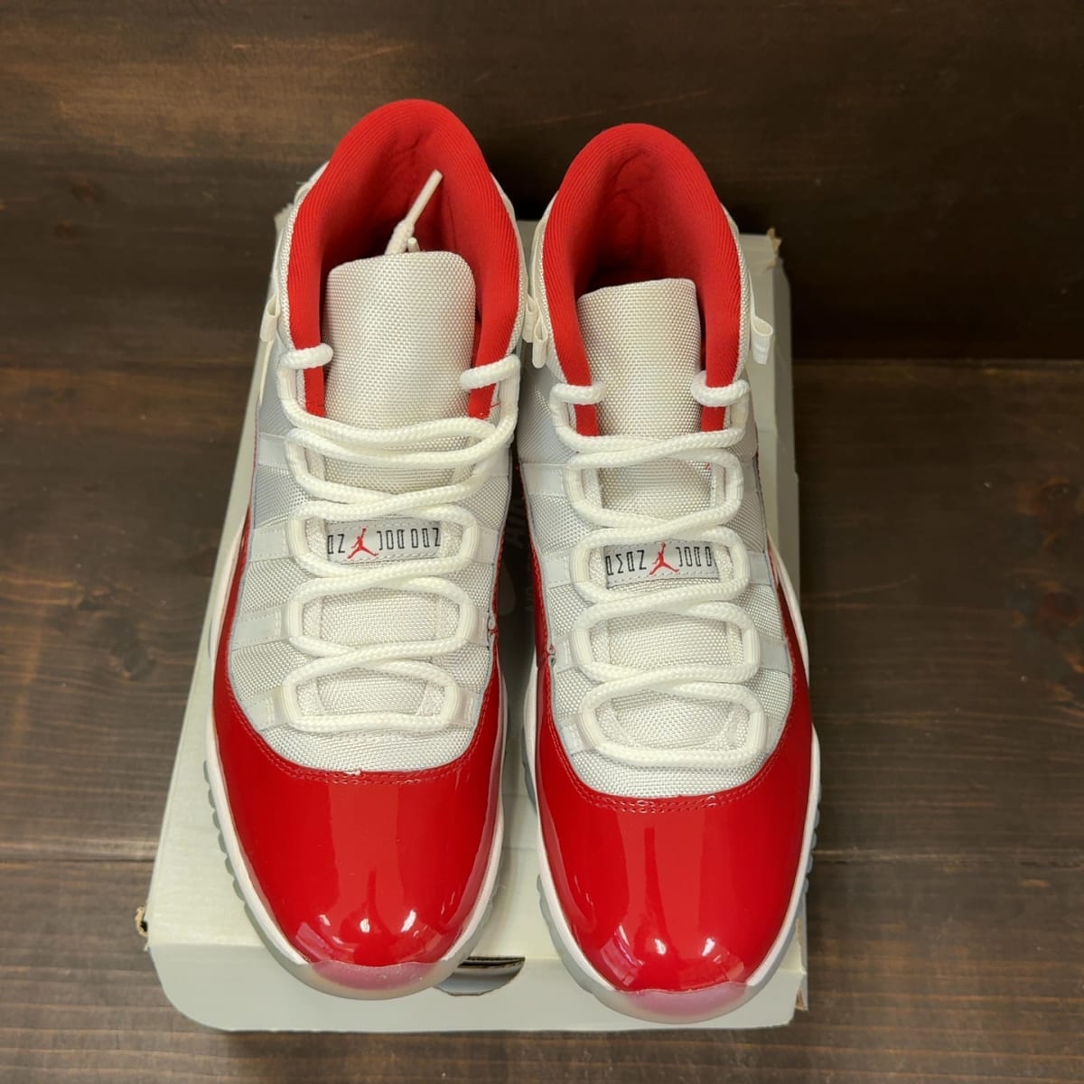 Jordan 11 Retro Cherry (2022) Size 10.5 (Pre-Owned) - tag