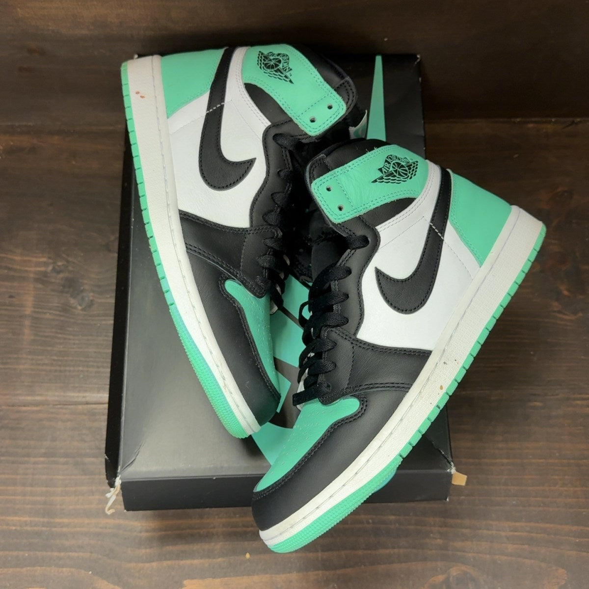 Jordan 1 Retro High OG Green Glow - Image 2