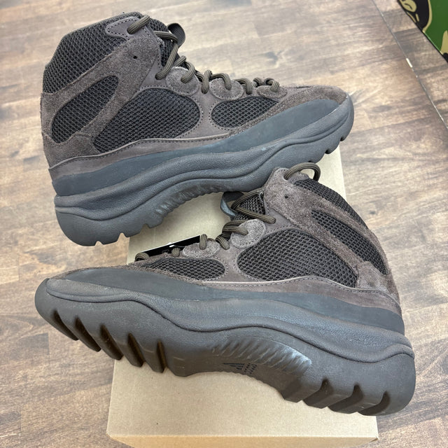 Oil Yeezy Boot (USED, No Box)