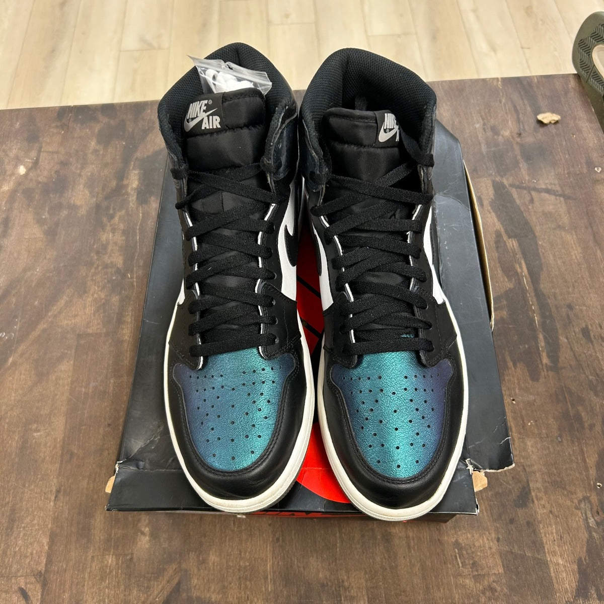 Jordan 1 Retro All-Star Chameleon (2017) - Image 2