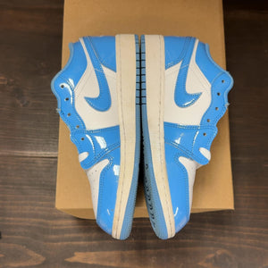 Jordan 1 Low SE Legend Blue Patent (GS) Size 4Y (Pre-Owned) - aux