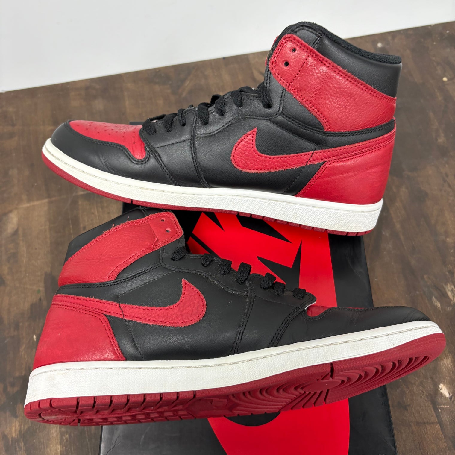 Banned Bred Jordan 1 High (USED)