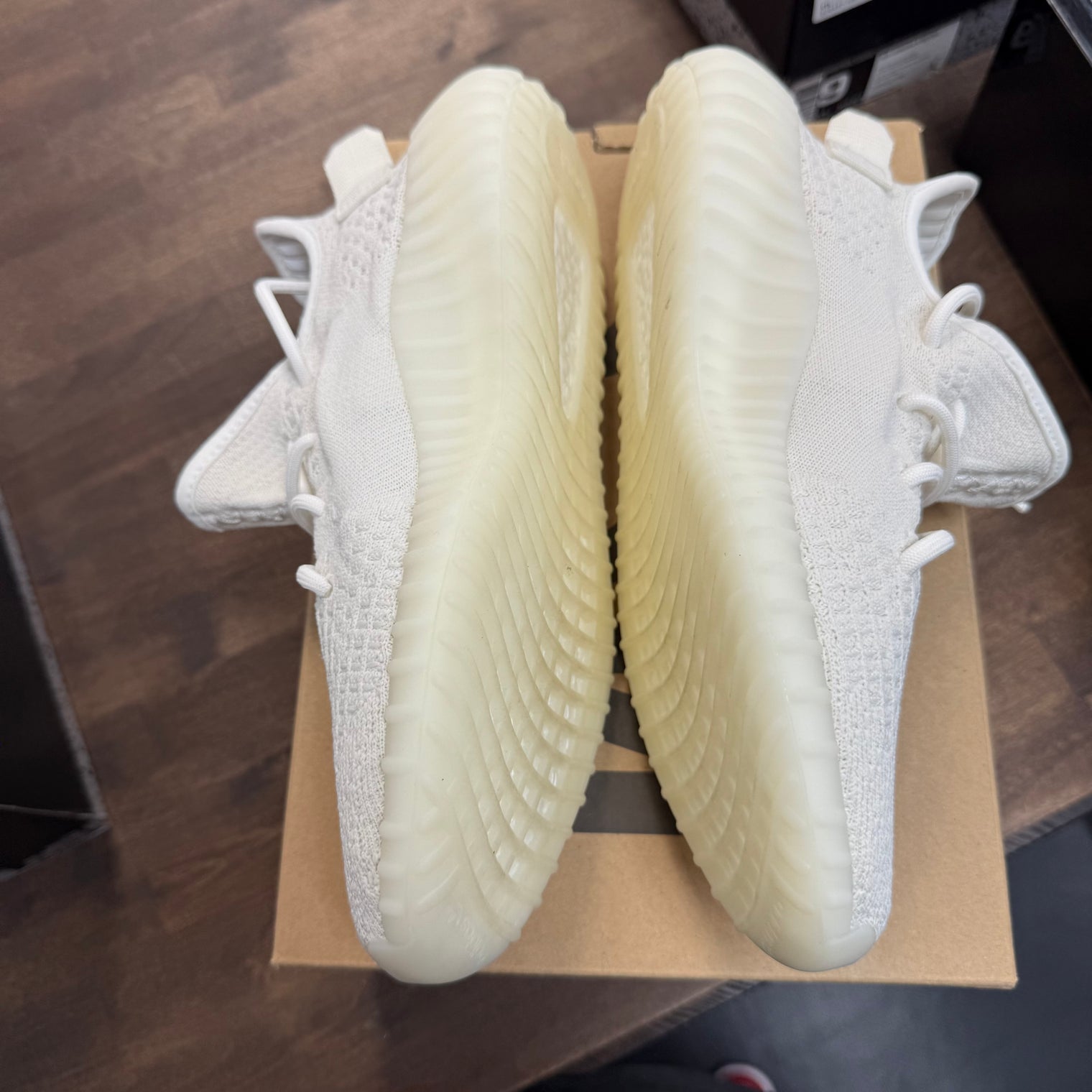 Bone Yeezy 350 (USED)