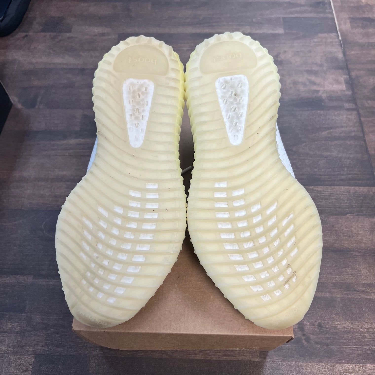 Cream Yeezy 350 (USED, No Box, No Insoles)