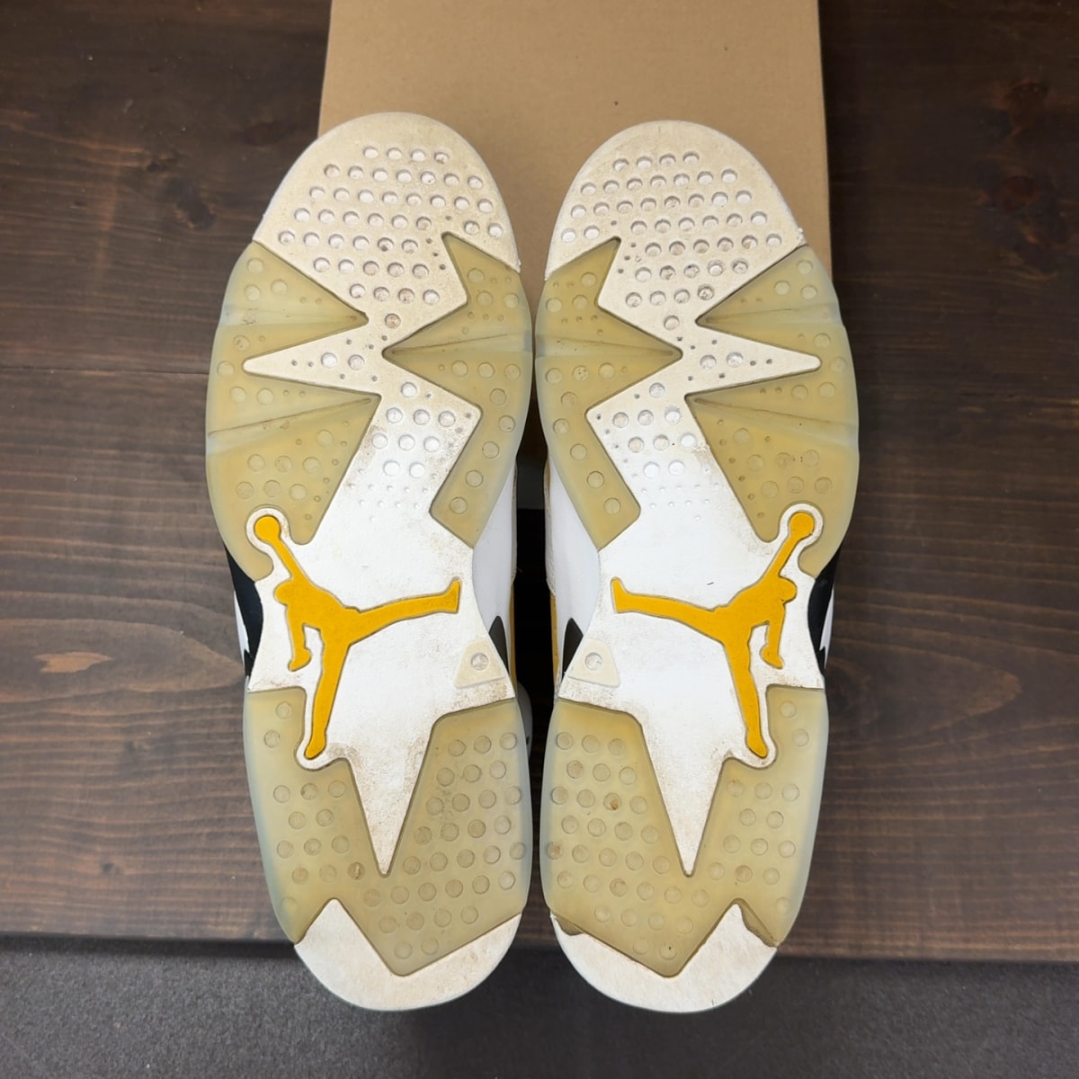 Jordan 6 Retro Yellow Ochre Size 13 (Pre-Owned) - Image 7