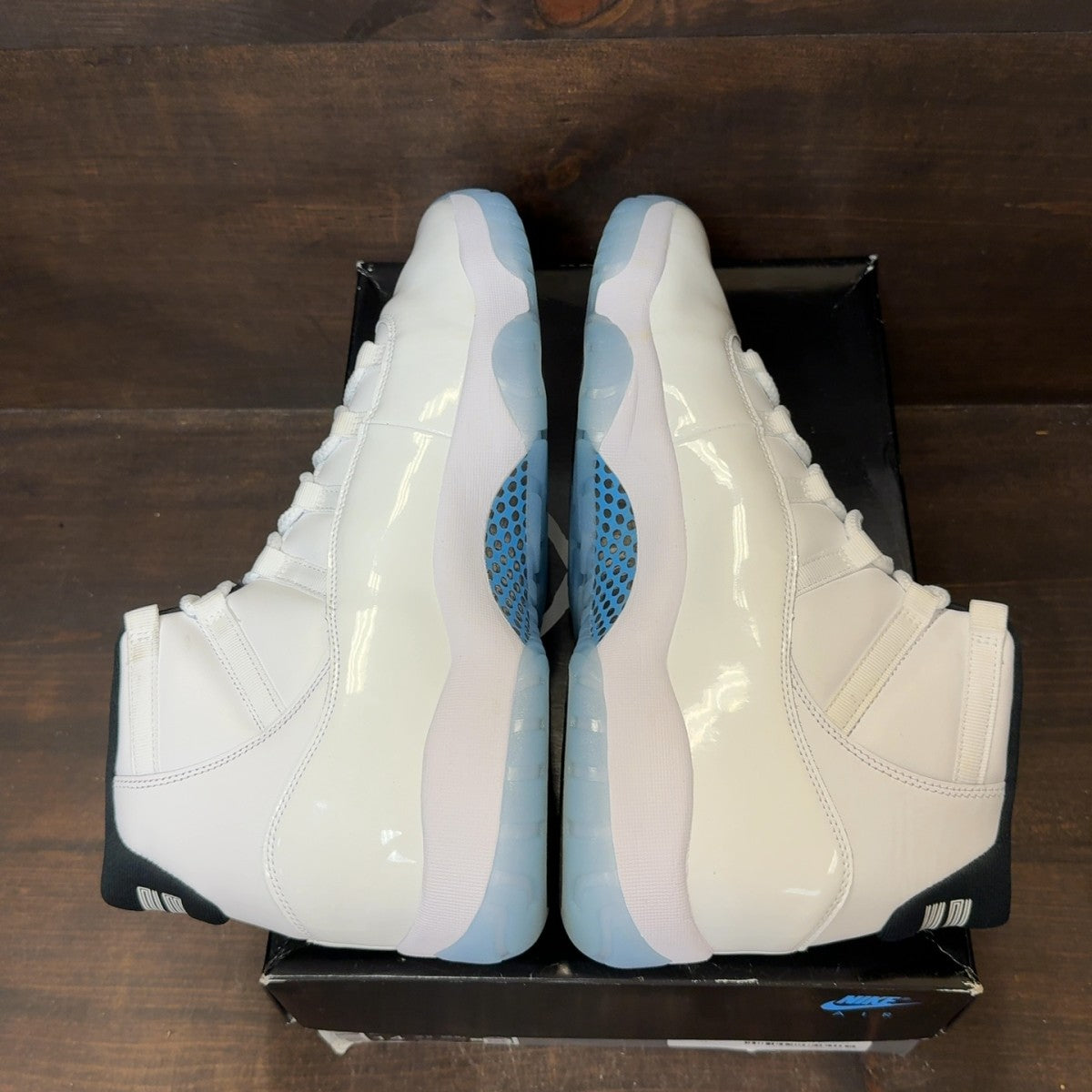 Jordan 11 Retro Legend Blue (2024) - Image 6