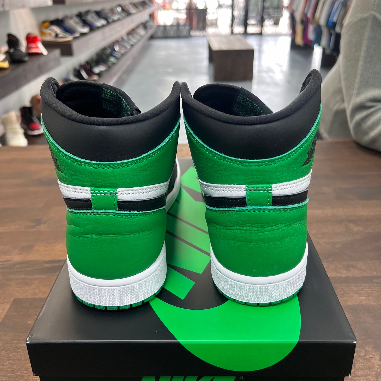 Lucky Green Jordan 1 High (USED)