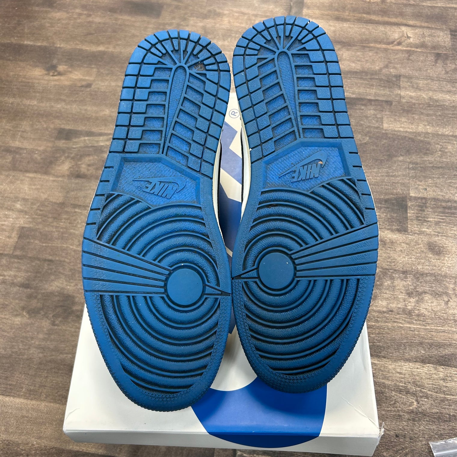 Fragment Travis Scott Jordan 1 Low OG SP (USED)