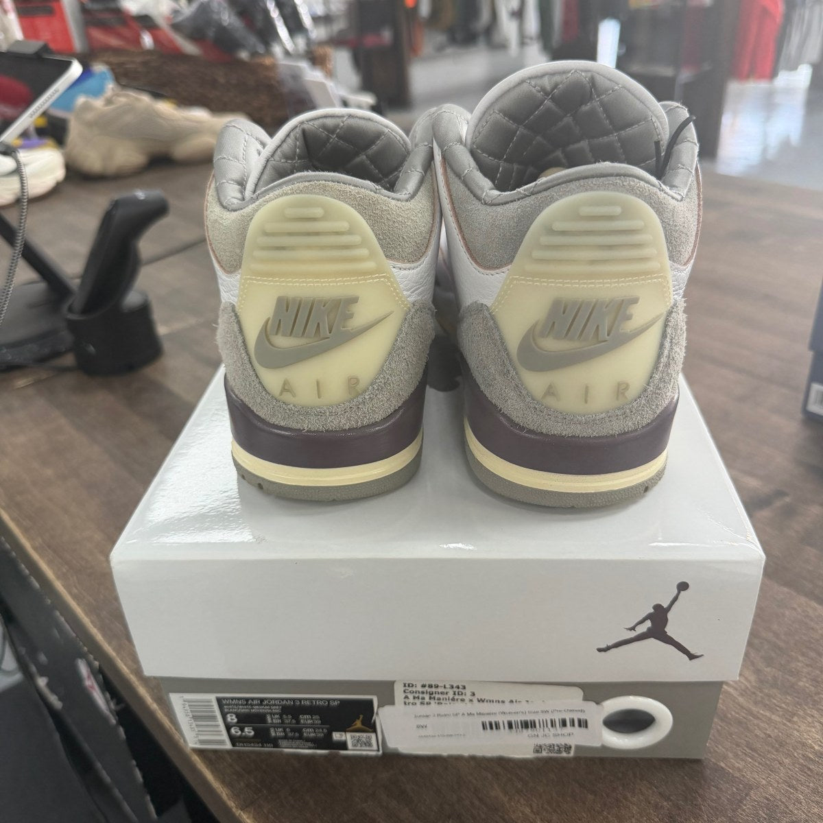 Jordan 3 Retro SP A Ma Maniére (Women's) - Image 3