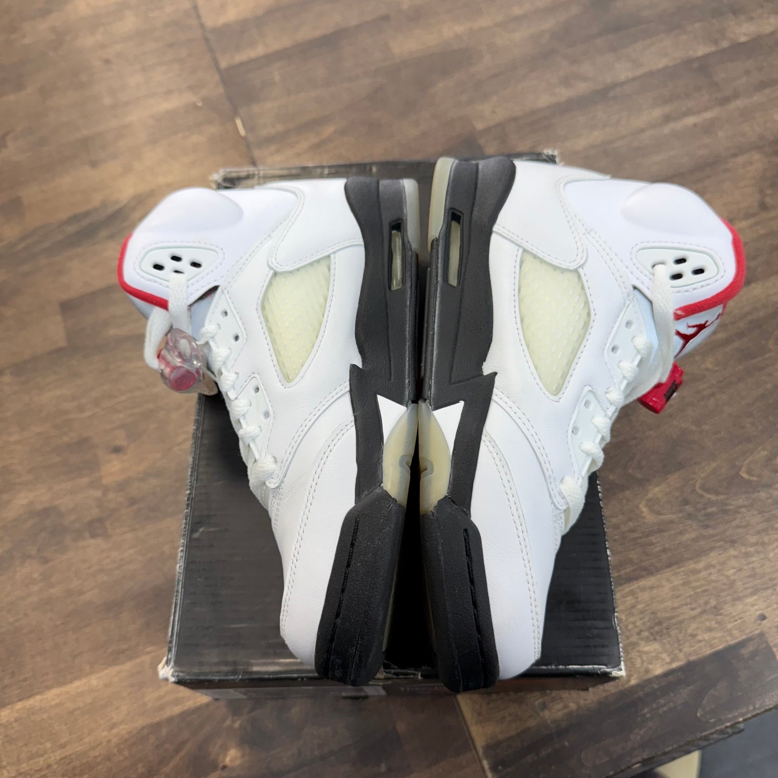 (GS) Fire Red Jordan 5 (2020) (USED)