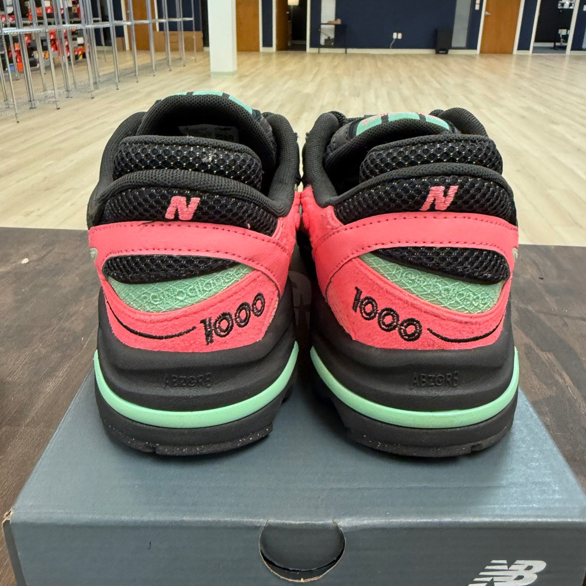 New Balance 1000 Black Pink - Image 4