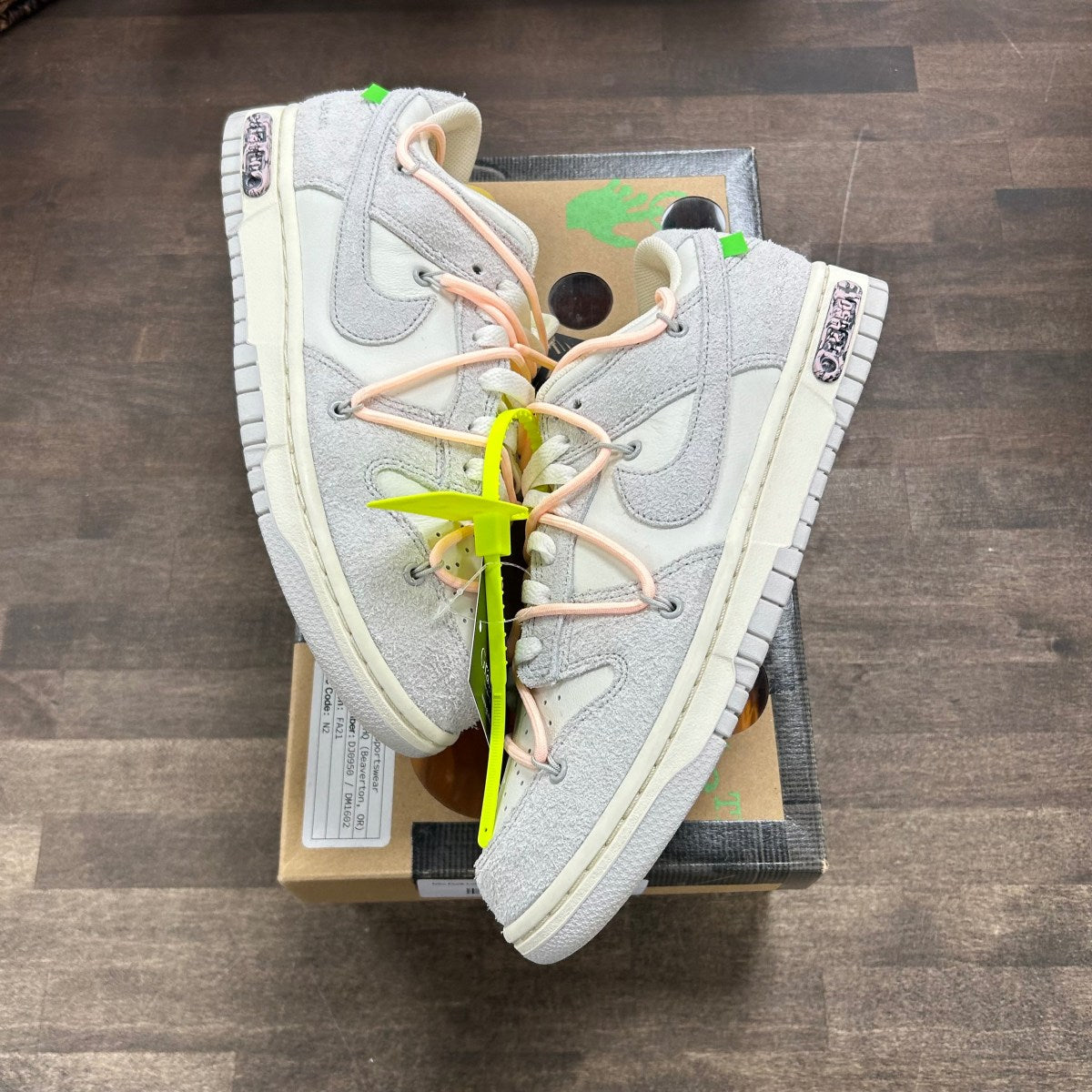 Nike Dunk Low Off-White Lot 12 - Image 1