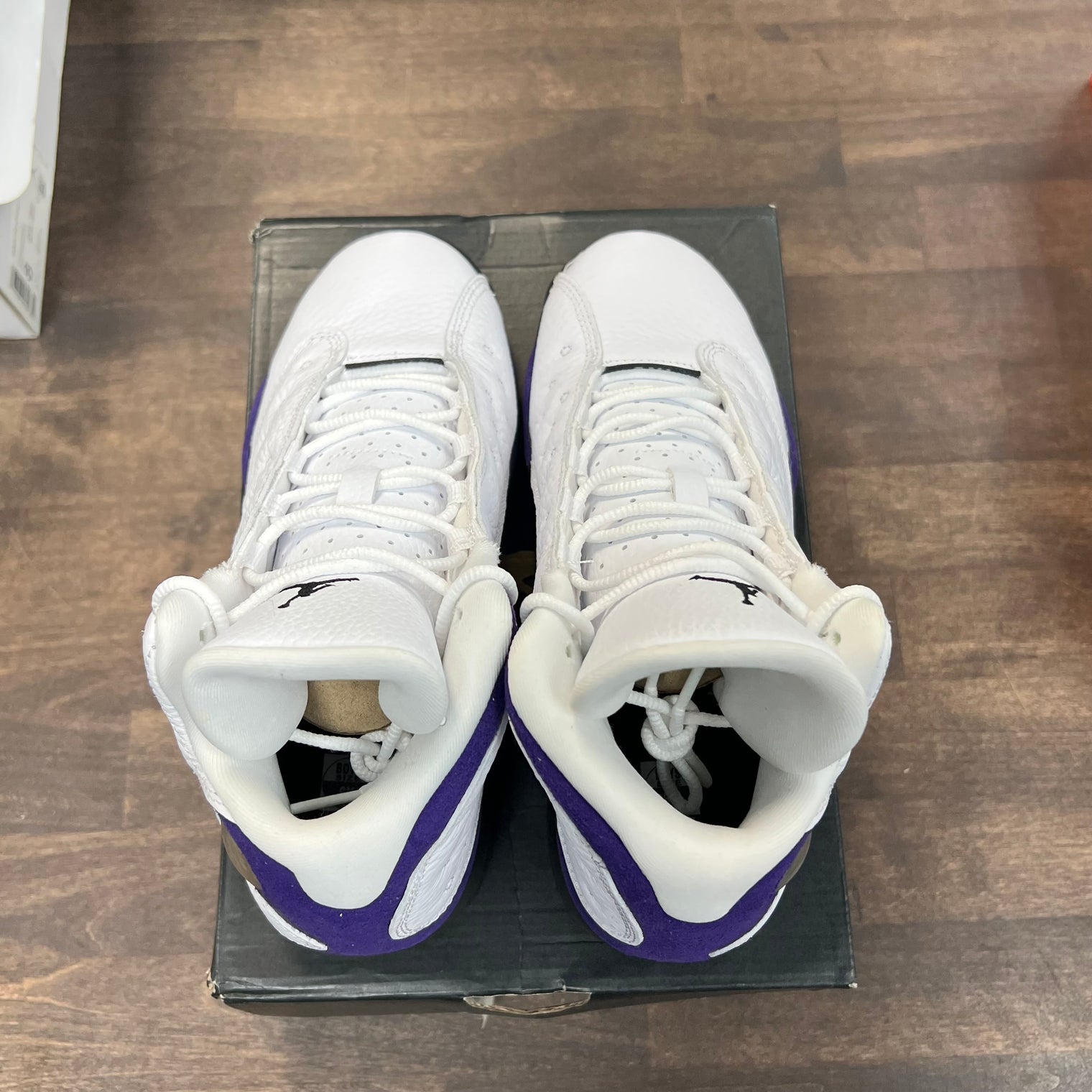 (GS) Lakers Jordan 13 (USED)
