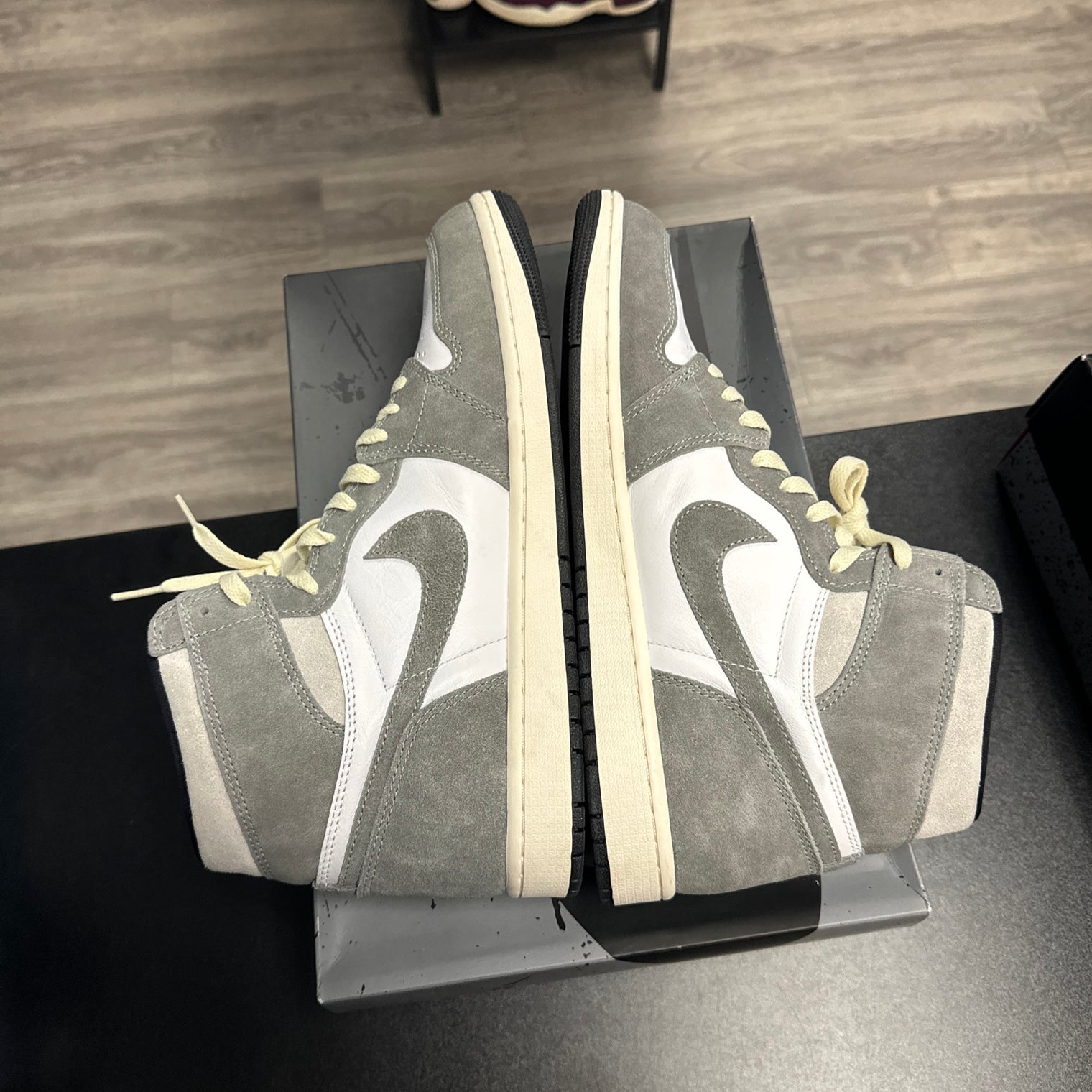 Washed Black Jordan 1 High (USED)