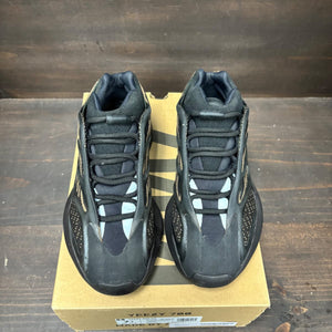 adidas Yeezy 700 V3 Clay Brown Size 7.5 (Pre-Owned) - side