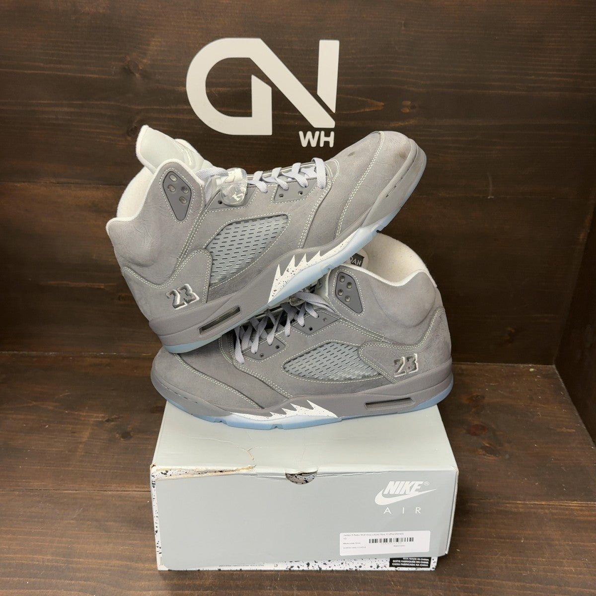Jordan 5 Retro Wolf Grey (2026) - Image 1