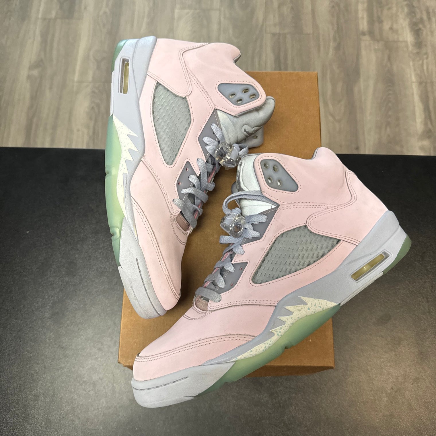 Easter Jordan 5 (USED, No Box)
