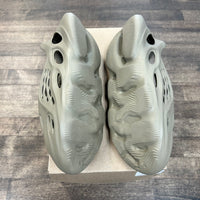 Stone Taupe Yeezy Foam RNNR (USED)